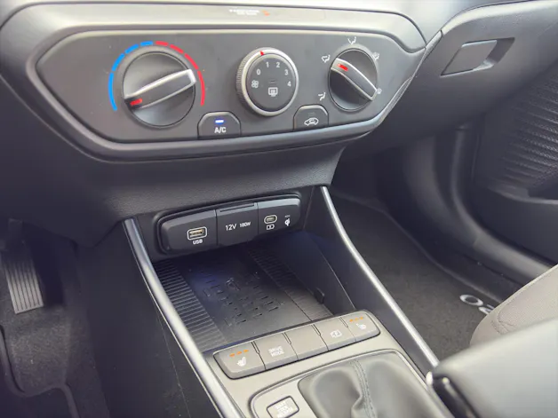 Hyundai i20 1.0 T-GDi Amplia DCT