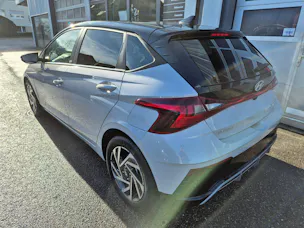 Hyundai i20 1.0 T-GDi Amplia DCT