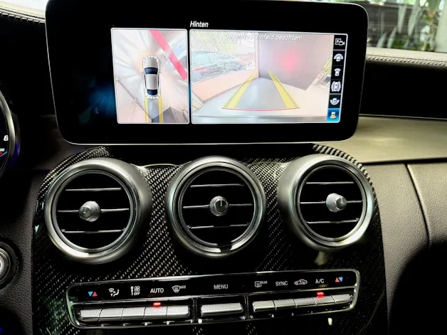 Mercedes-Benz C 63 S AMG Premium + 9G-tronic