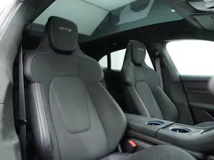 Porsche Taycan GTS Sport Turismo