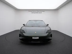 Porsche Taycan GTS Sport Turismo