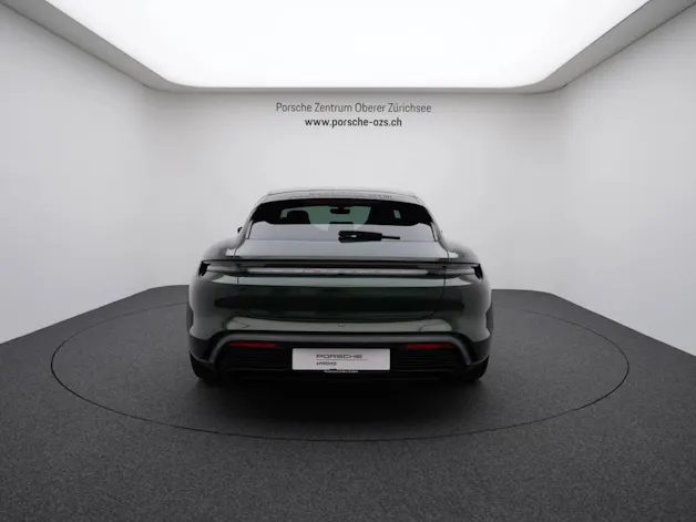 Porsche Taycan GTS Sport Turismo