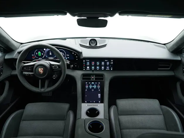 Porsche Taycan GTS Sport Turismo
