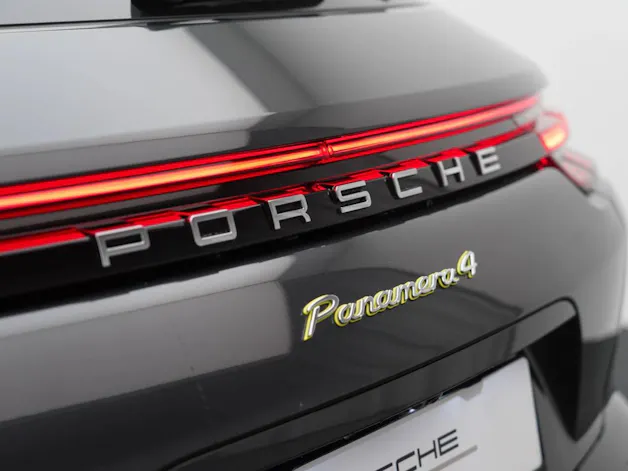 Porsche Panamera 4 E-Hybrid Sport Turismo