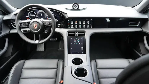 Porsche Taycan 4S Cross Turismo