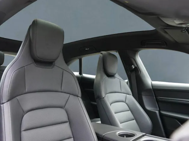 Porsche Taycan 4S Cross Turismo