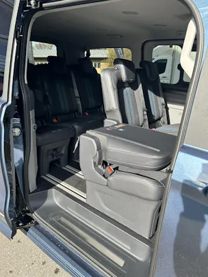 Ford Tourneo Bus 320 L1H1 Sport Automat