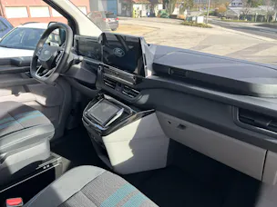 Ford Tourneo Bus 320 L1H1 Sport Automat