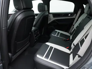 Porsche Cayenne S E-Hybrid Coupé Black Edition