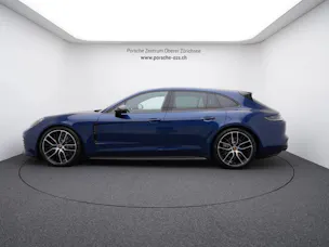 Porsche Panamera GTS Sport Turismo