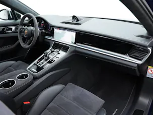 Porsche Panamera GTS Sport Turismo