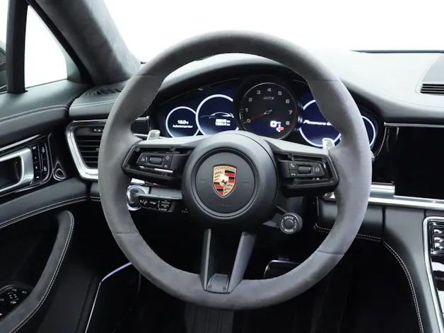 Porsche Panamera GTS Sport Turismo