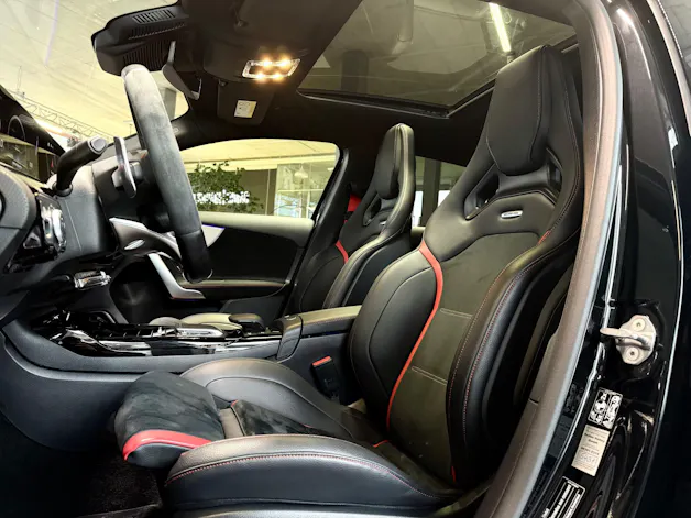 Mercedes-Benz A 45 S AMG 4Matic+ Speedshift