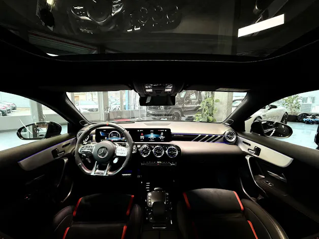 Mercedes-Benz A 45 S AMG 4Matic+ Speedshift