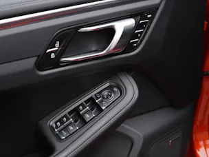 Porsche Macan T