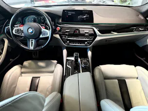 BMW M5 xDrive Drivelogic