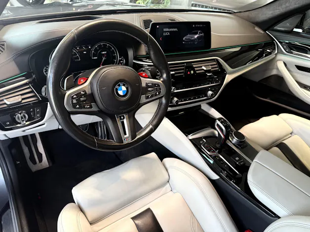 BMW M5 xDrive Drivelogic