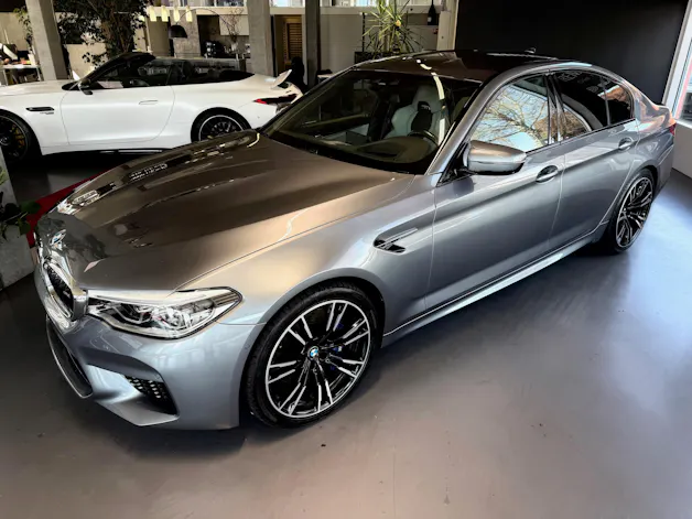 BMW M5 xDrive Drivelogic