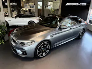 BMW M5 xDrive Drivelogic