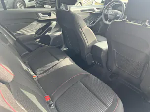 Ford Focus 1.0 MHEV ST-Line Automat