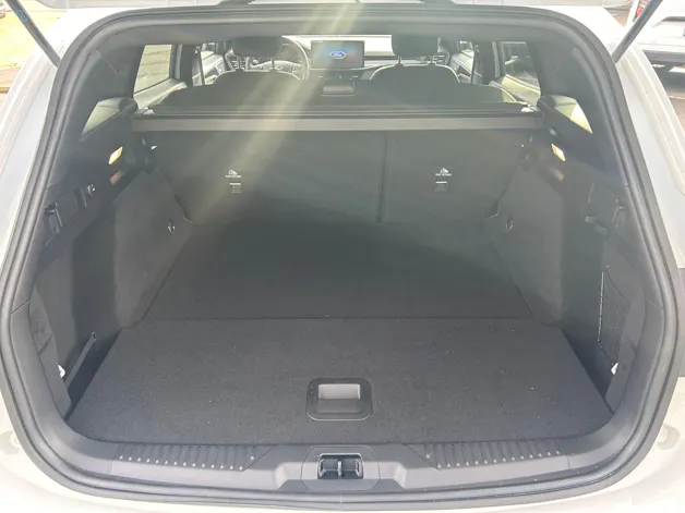Ford Focus 1.0 MHEV ST-Line Automat