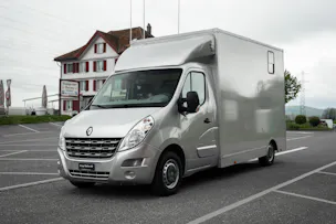 Renault Master Equitrek T35 2.3dCi Selbstfahrer / Pferde transporter