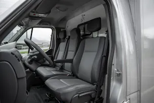 Renault Master Equitrek T35 2.3dCi Selbstfahrer / Pferde transporter