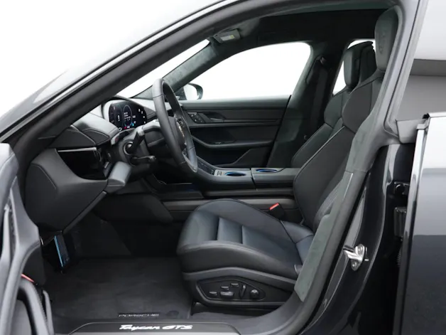 Porsche Taycan GTS Sport Turismo
