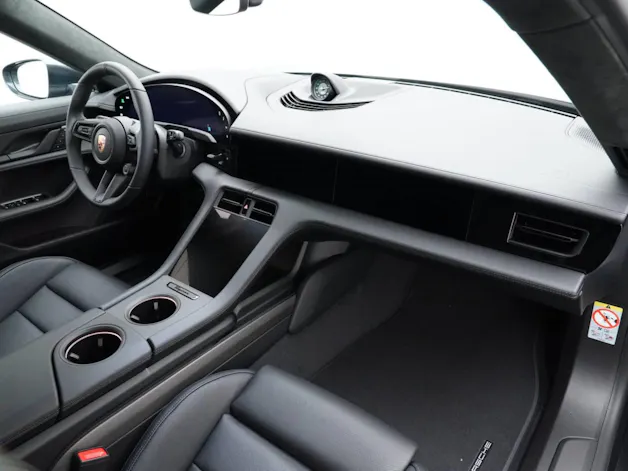 Porsche Taycan GTS Sport Turismo