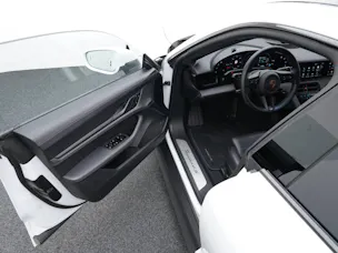 Porsche Taycan 4S