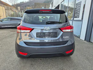 Hyundai iX20 1.6 Amplia Automatic