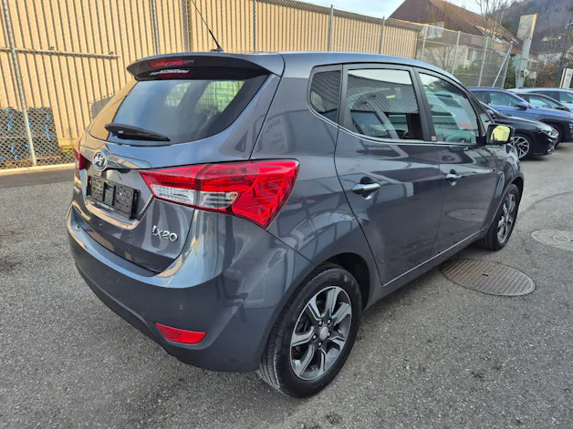 Hyundai iX20 1.6 Amplia Automatic