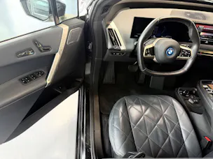 BMW iX M60