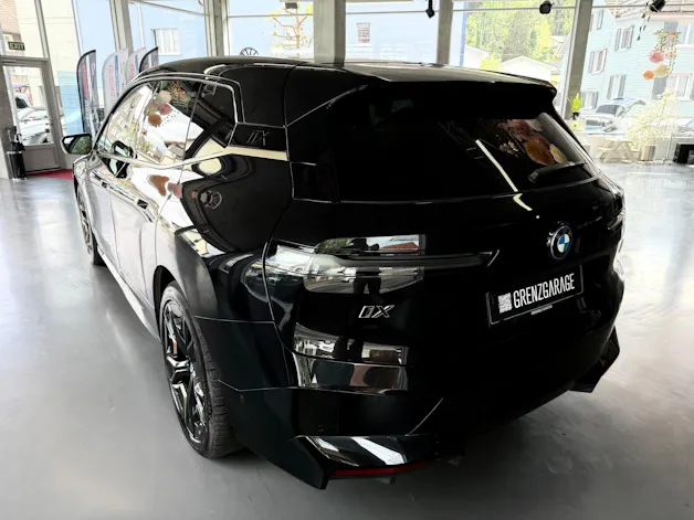 BMW iX M60