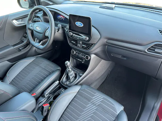 Ford Puma 1.0 MHEV Vivid Ruby