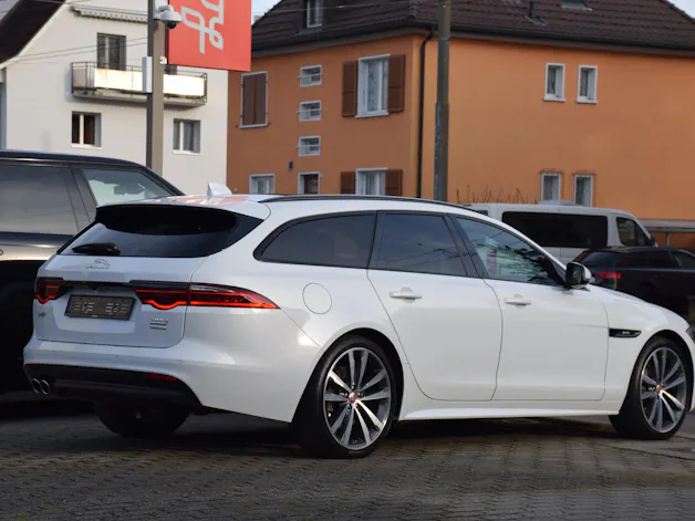 Jaguar XF Sportbrake 20d R-Sport AWD Automatic LIMITED EDITION