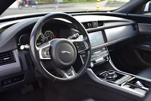 Jaguar XF Sportbrake 20d R-Sport AWD Automatic LIMITED EDITION
