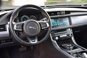 Jaguar XF Sportbrake 20d R-Sport AWD Automatic LIMITED EDITION