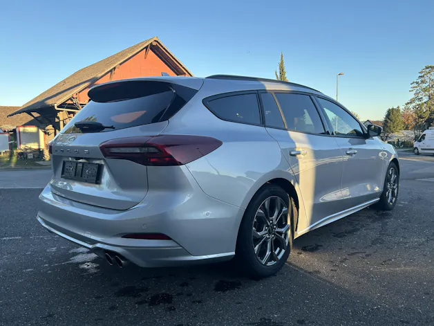 Ford Focus 1.0 MHEV ST-Line Automat