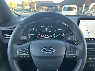 Ford Focus 1.0 MHEV ST-Line Automat