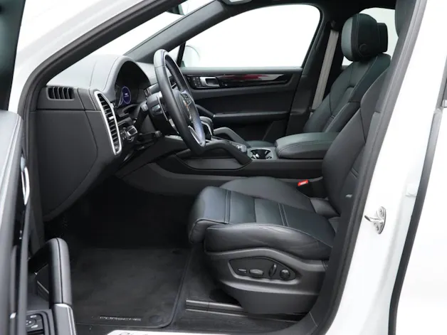 Porsche Cayenne E-Hybrid Coupé Platinum Edition