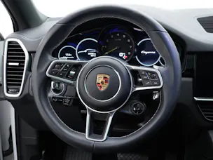 Porsche Cayenne E-Hybrid Coupé Platinum Edition