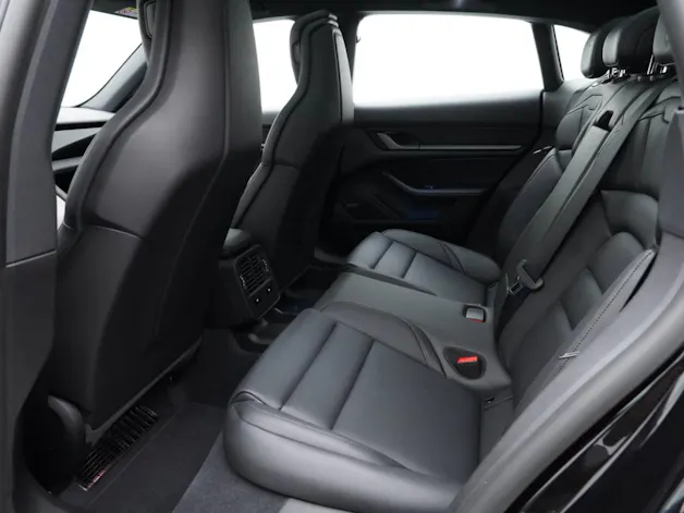 Porsche Taycan 4 Cross Turismo