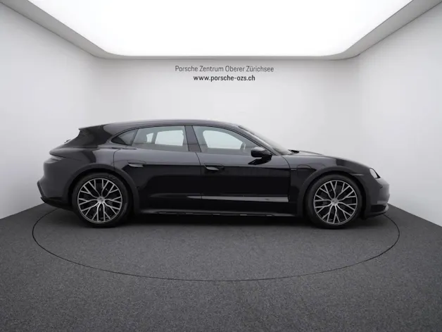 Porsche Taycan 4 Cross Turismo