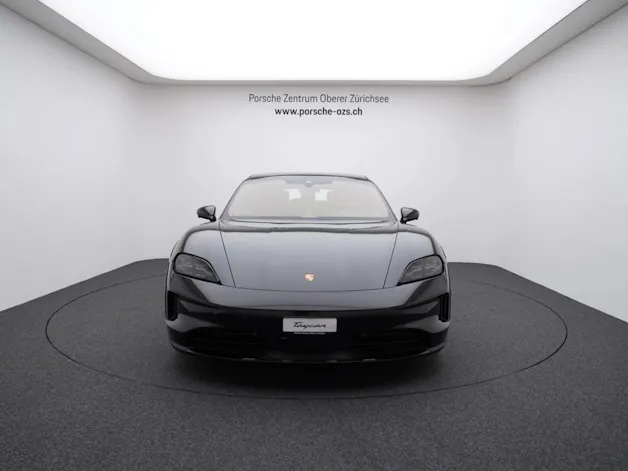 Porsche Taycan 4 Cross Turismo