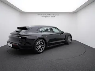 Porsche Taycan 4 Cross Turismo