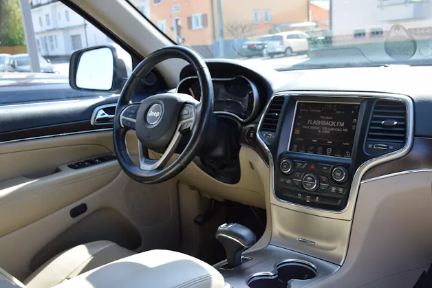 Jeep Grand Cherokee 5.7 V8 HEMI Limited Automatic