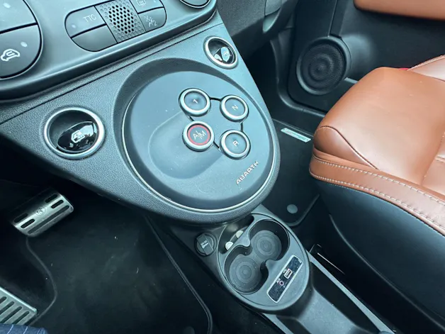 Fiat 595 1.4 16V Turbo Abarth Competizione Dualogic