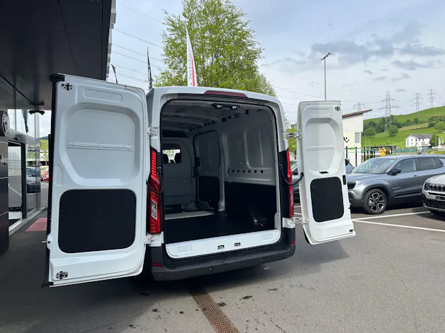 Maxus Deliver 9 2.0D L3H2 FWD Base