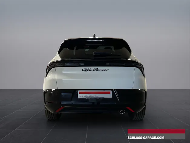 Alfa Romeo Junior 1.2 TI Q4 Tech Sky MY26